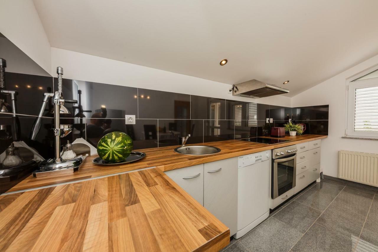 Apartman Lucija Kaštela Esterno foto